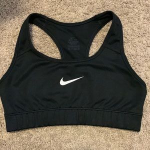 black nike sports bra size xs